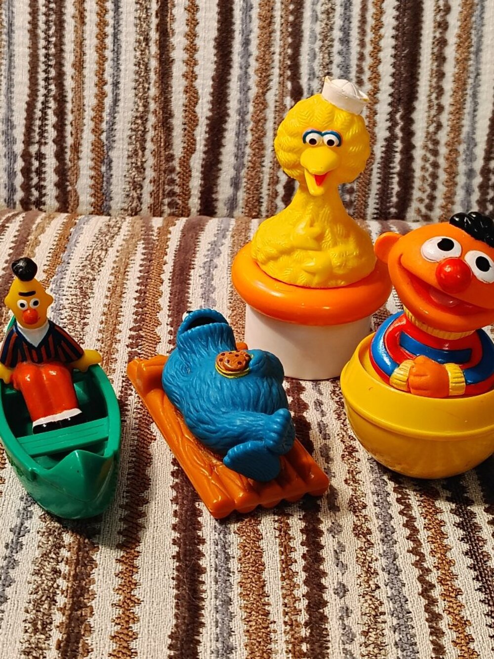 Vintage Sesame Street Toys Lot Of 4 Big Bird Bert Ernie Cookie Monster